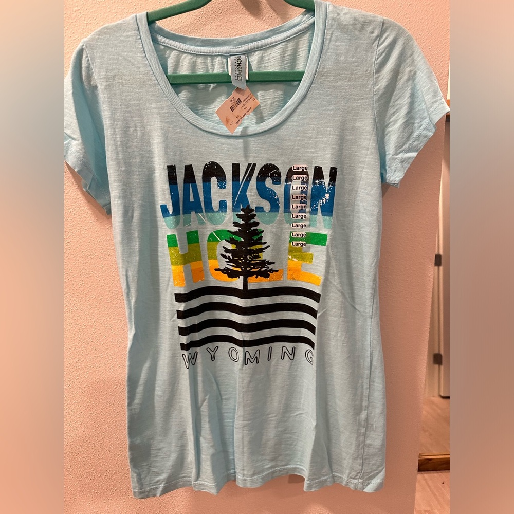 Jackson Hole tshirt NWT size L